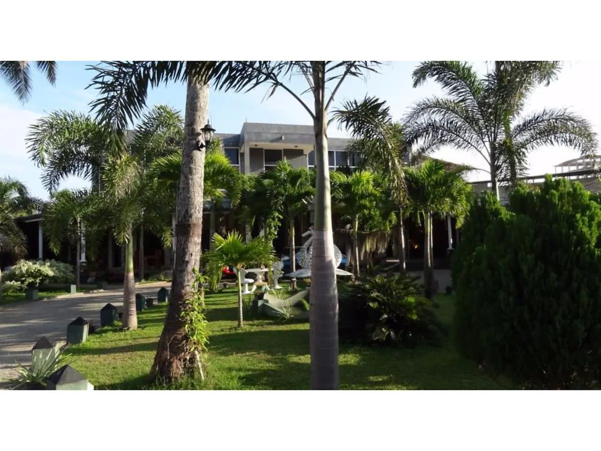 Maple Leaf Hotel Negombo